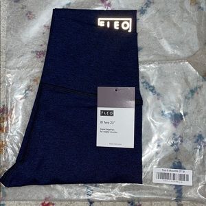 Medium El Toro 25” Mood Black- Bounce Fabric